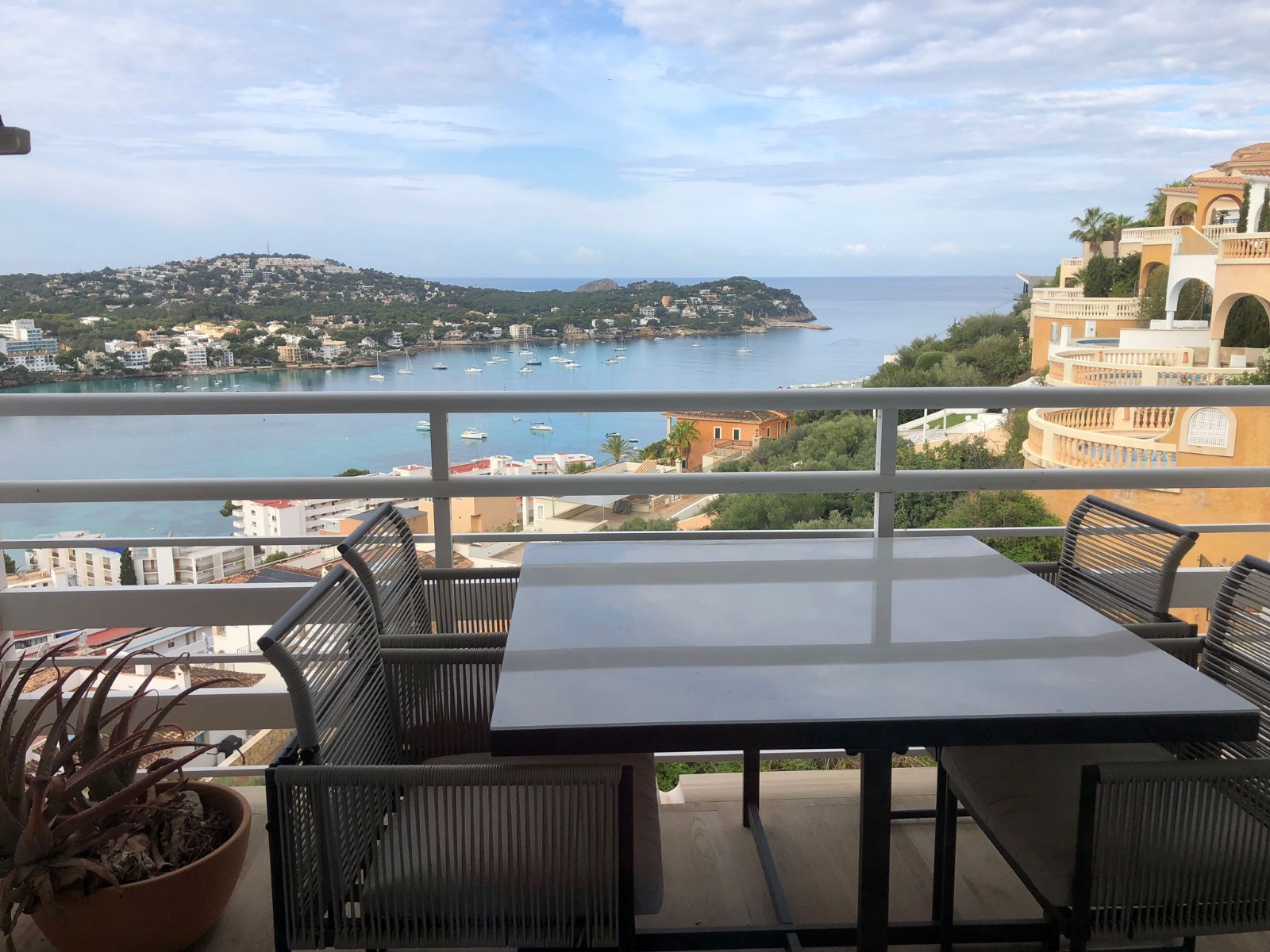 Santa Ponsa Apartment Renovation