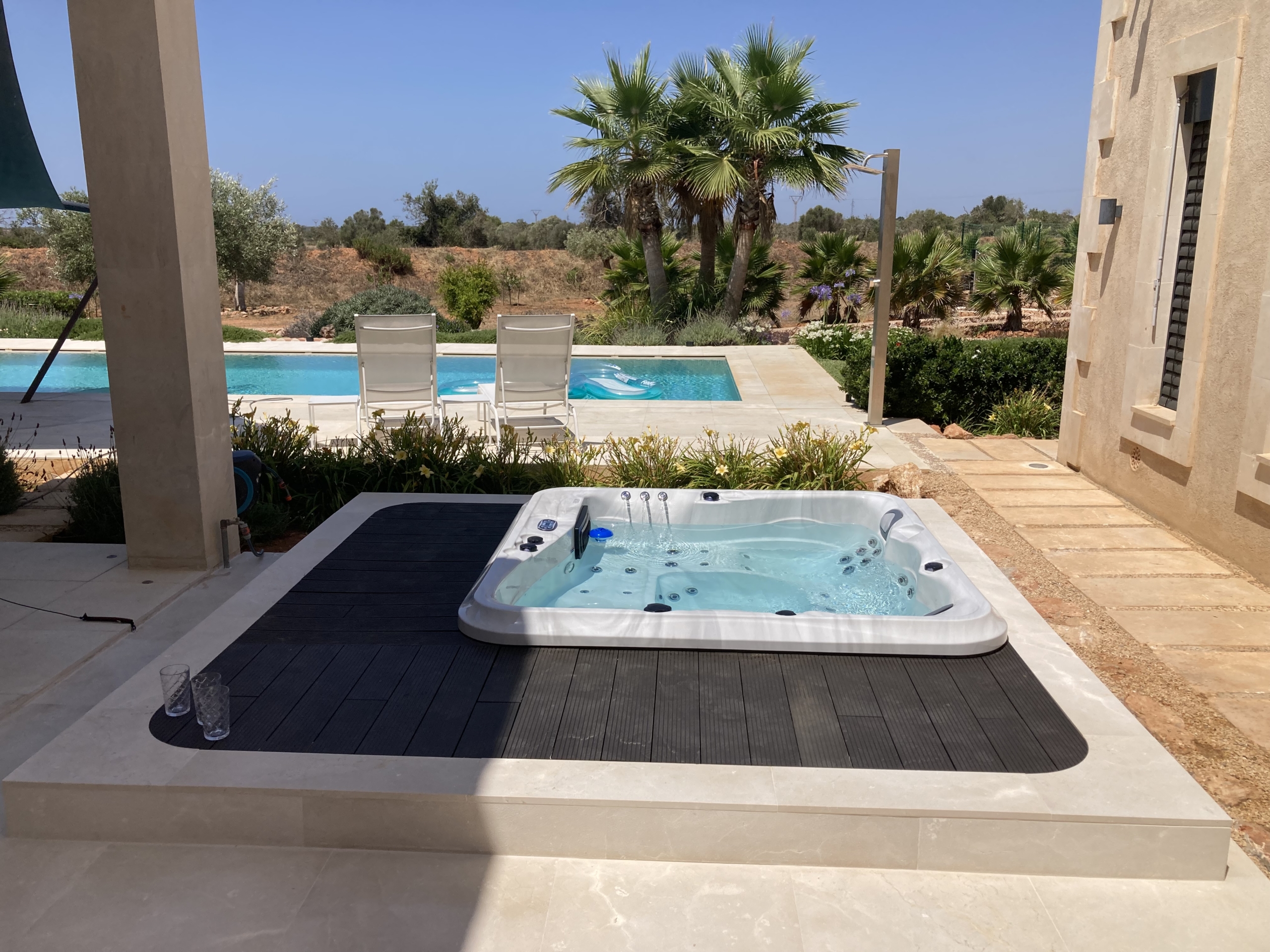 jacuzzi-spa-installation-mallorca
