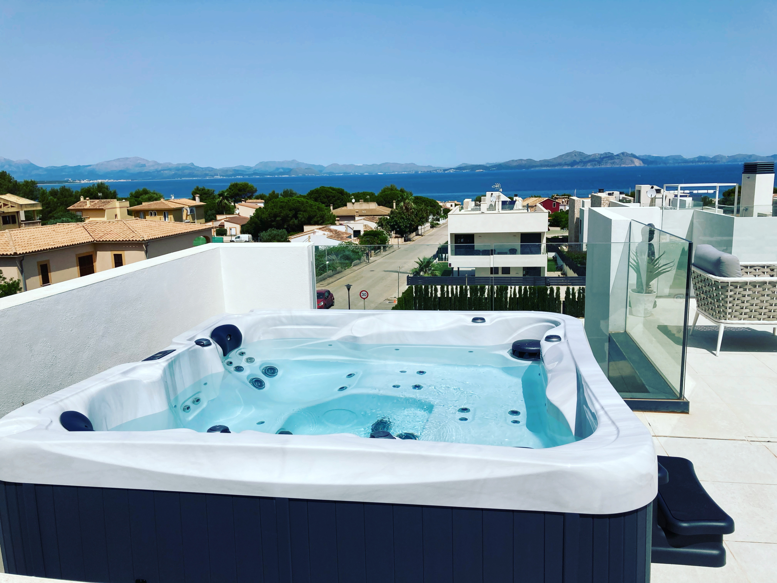 jacuzzi-spa-installation-mallorca